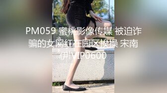 【顶级性爱??绿帽狂】真实男朋友找好友操自己女朋友 场面尴尬搞笑 但和好友舌吻时却情感真实流露 完美露脸 超清4K原版