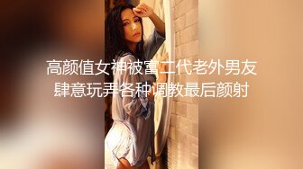 温泉洗浴女宾换衣室洗浴室各种诱人胴体专挑年轻奶大身材好的拍