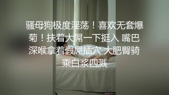 手把手教学手法才能感受到精华，师父在线教男朋友按摩女友。男友：没有做过  师傅：两个手敷贴敷贴，顺时针！