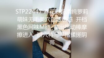  大白天的和漂亮女友宿舍里露脸啪啪啪