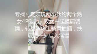 【推特淫妻】母狗人妻露出调教小狮子各种露出调教，天生的母狗 (1)