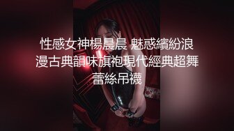 骚货女友骑着我的老二直到我在她紧绷的阴部里抽搐射精