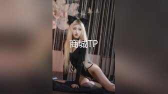 女神的幸福生活，超高颜值清纯美女，抓起大屌往嘴里吸