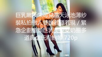 黑丝熟女翘着屁股趴在床上求操