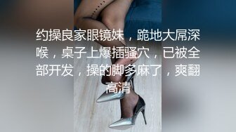 我们都是在懵懂无知情窦初开的年龄，遇上了爱情的甜蜜，口交是那么地开心，灿烂笑容~